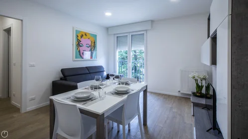 Stanza privata in Viale Vat, 52, immagine 11 di 34