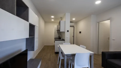 Stanza privata in Viale Vat, 52, immagine 4 di 34