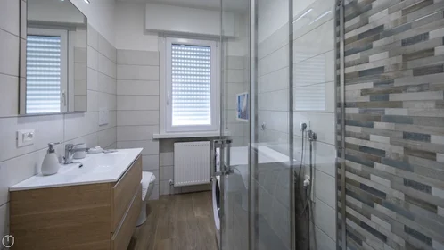 Stanza privata in Viale Vat, 52, immagine 32 di 34