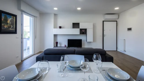 Chambre privée à Viale Vat, image 6 de 32