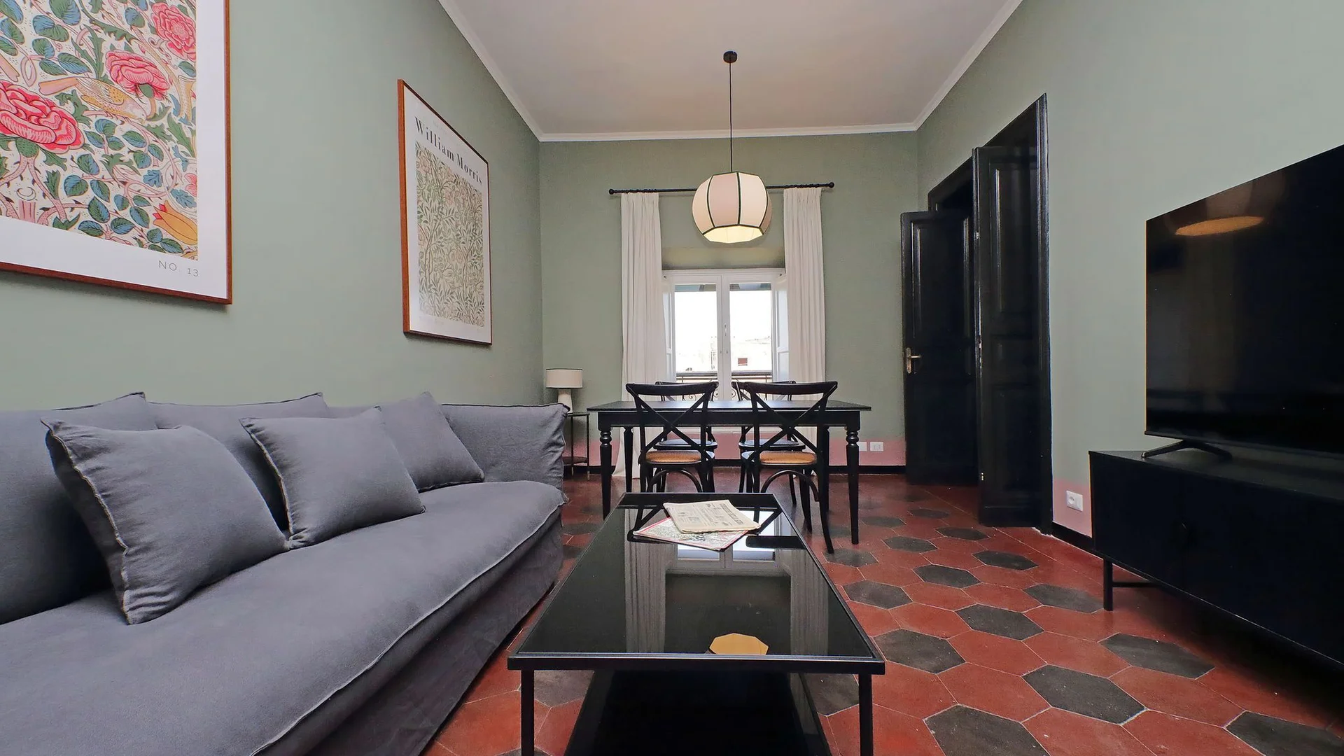 Chambre abordable pour les étudiants avec un bon éclairage dans 