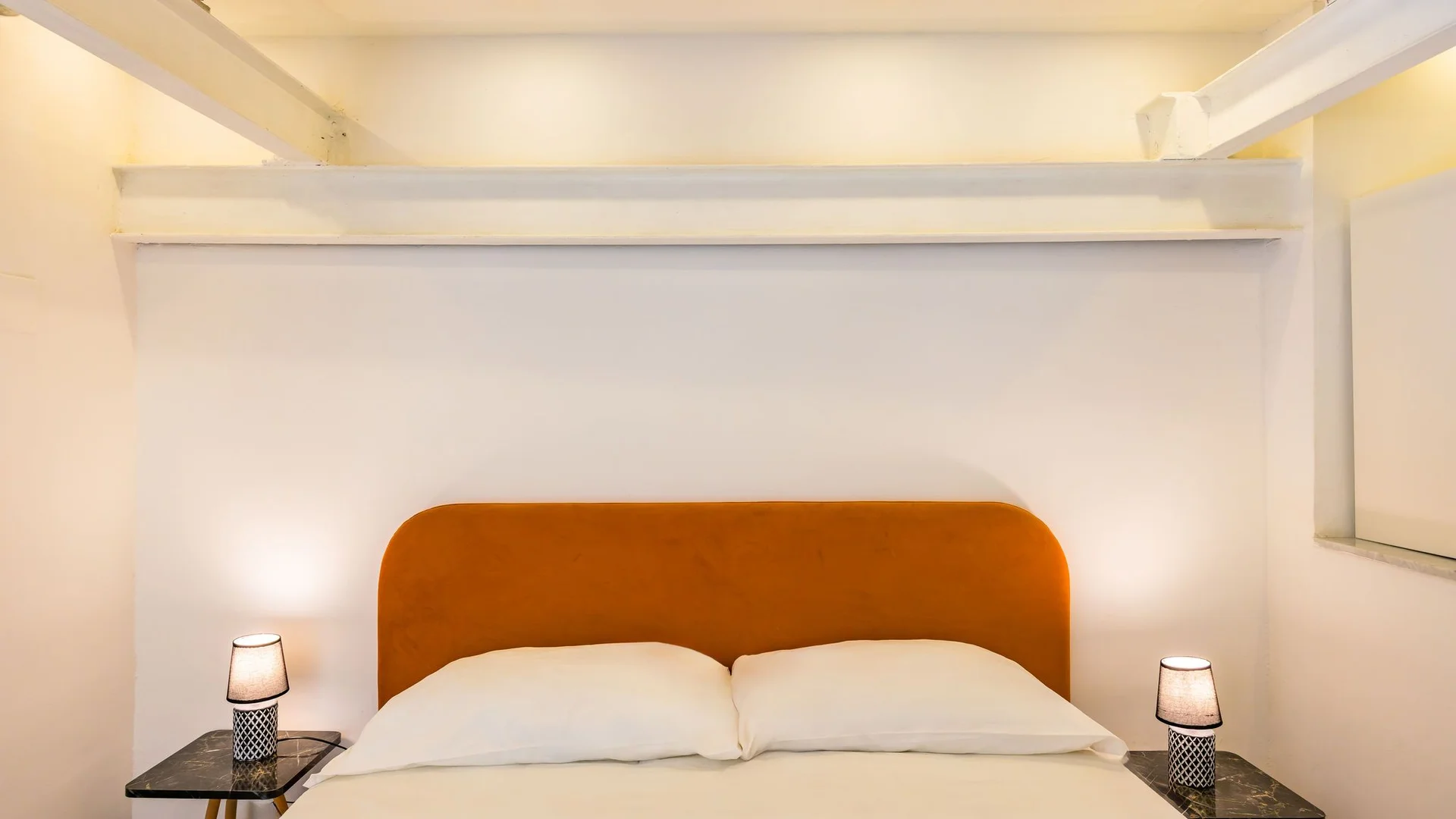 Funktionelles Studentenzimmer perfekt zum Studieren in 