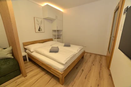 Privatzimmer in der Ingenieur-Thommen-Straße, bild 2 von 25