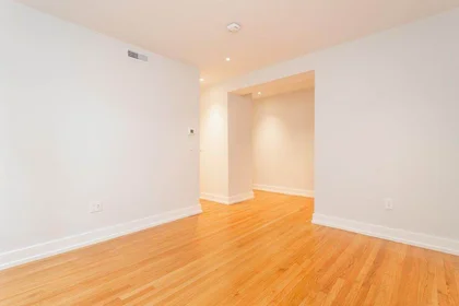 Entire place at 03 17 Forest St., image 8 of 9