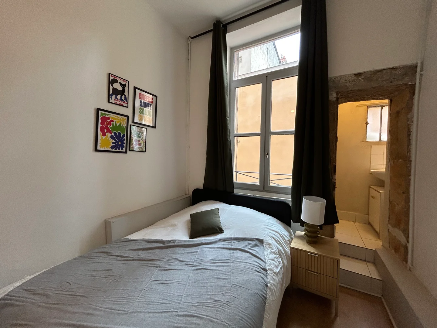 Komfortables und geräumiges Studentenzimmer in 