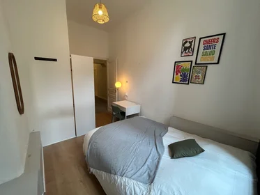 Privatzimmer im Wohnheim in der 40 Rue Burdeau, bild 8 von 17