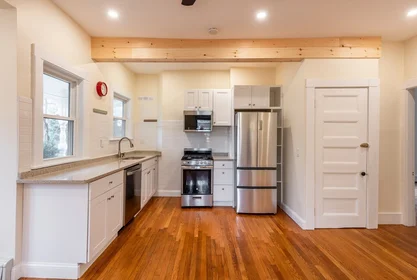 Evin tamamı Ikamet yerinde konumu 12, Rindge Ave., Unit 2, North Cambridge, Cambridge, MA, 02140, 19 25 görüntüsü