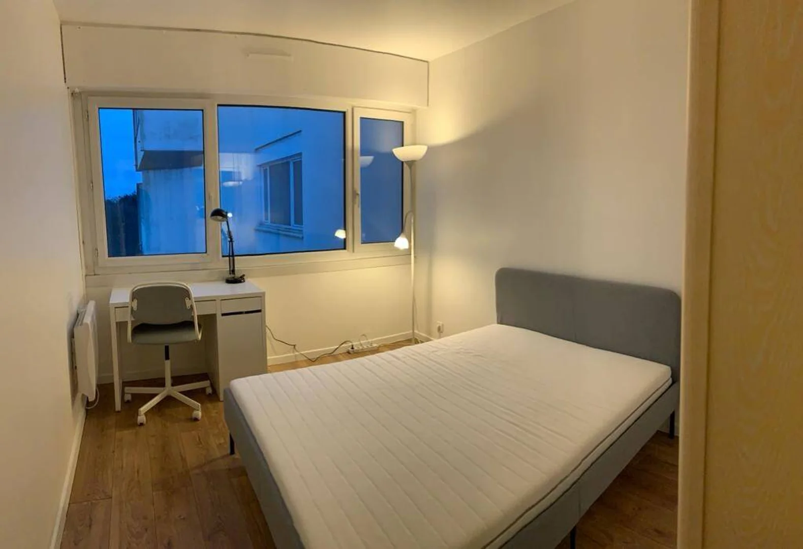Chambre d'étudiant bon marché à proximité du campus dans 
