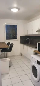 Quarto privado em Courcouronnes, 91080, imagem 1 de 8