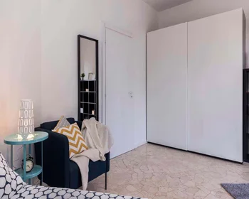 Privatzimmer in der 12, Via delle Acacie, Cesano Boscone, Milan, IT, bild 1 von 10