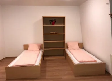 Stanza privata in residence in Tokiostrasse, immagine 13 di 21