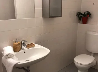 Stanza privata in residence in Tokiostrasse, immagine 9 di 21