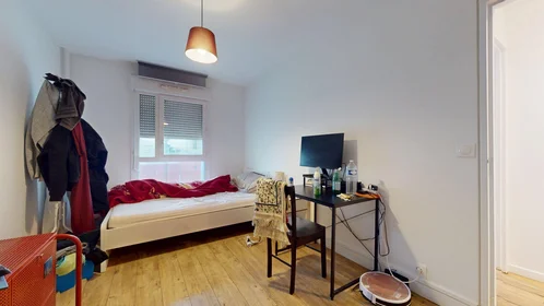 Privatzimmer in der 2 Place d'Alembert, bild 5 von 17