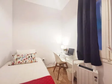 Privatzimmer in der Carrer de Cabanes, 16, 08004 Barcelona, Spain, bild 1 von 20
