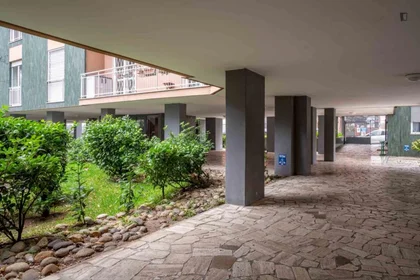 Paylaşımlı oda konumu Via Rho, 20 21 görüntüsü