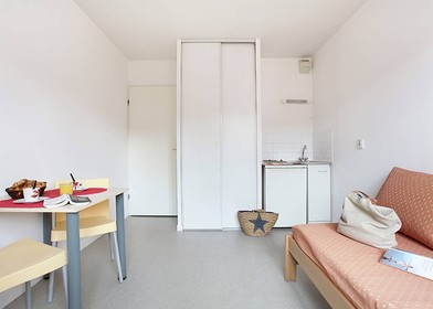 Quarto para alugar num apartamento partilhado em Amiens