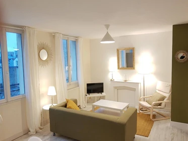 Renting rooms by the month in Le-havre