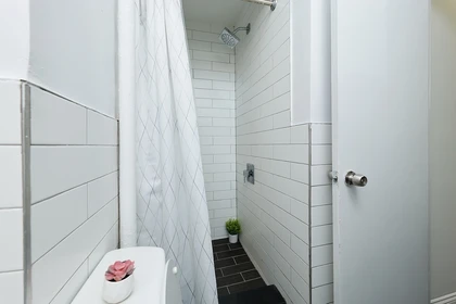 Stanza privata in residence in 605 W 141st St, 2 · Hamilton Heights - New York, immagine 21 di 23
