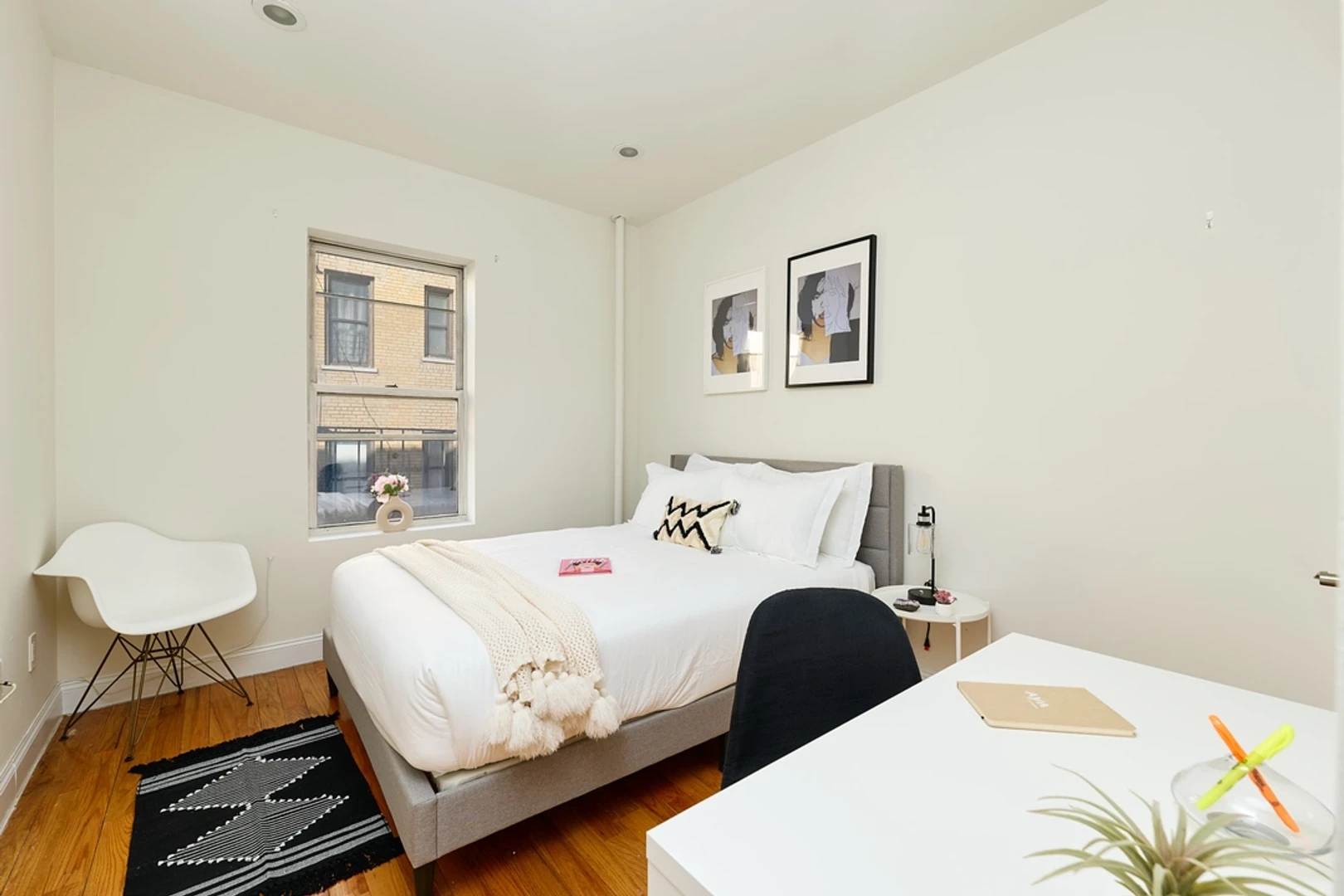 Helles und luftiges Studentenzimmer mit einfachem Zugang zur Universität in 