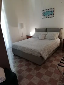 Stanza privata in Via fra Giovanni da Salerno, immagine 2 di 21