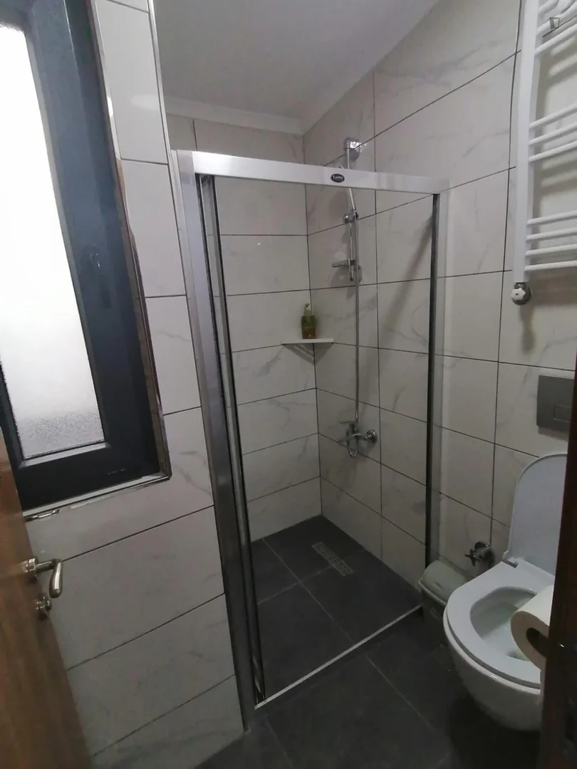 Tek Kuyulu Sokak