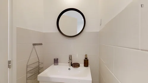Habitación privada en Rue du Verrier, imagen 4 de 17