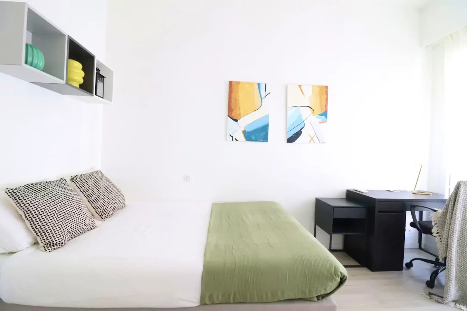 Komfortables und geräumiges Studentenzimmer in