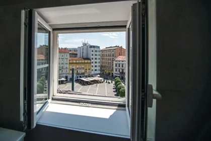 Dairenin tamamı konumu Piazza Carlo Goldoni, , 6 10 görüntüsü