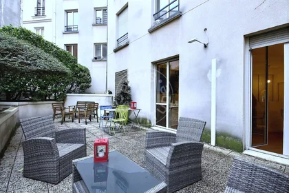 Entire apartment at Rue Houdon, image 19 of 19