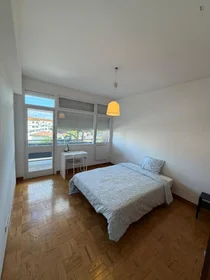 Privatzimmer in der Rua Alferes Barrilaro Ruas, bild 2 von 13