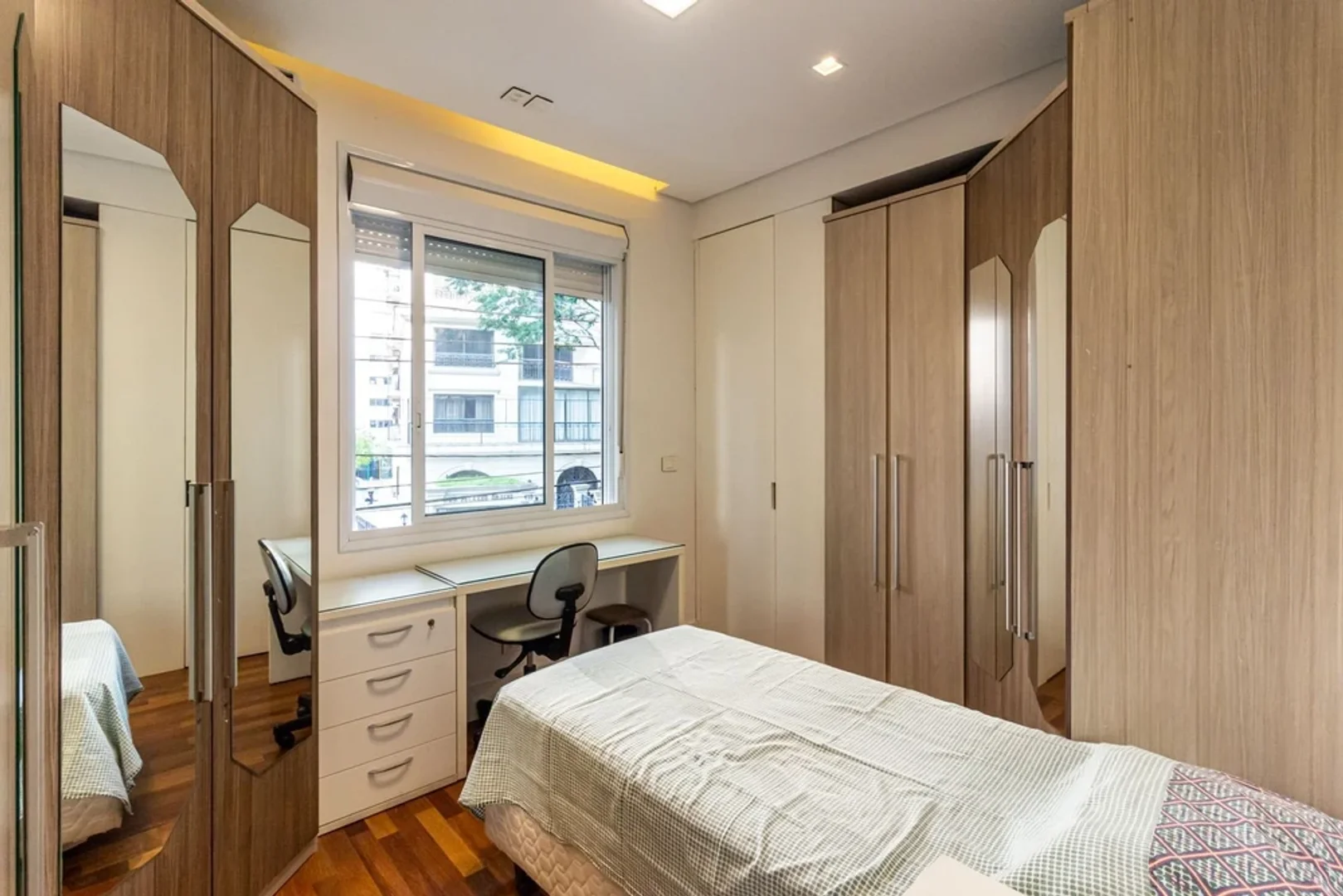 Rua Doutor Brasílio Machado, 380