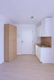 Entire apartment at Calle de Delicias 5, image 4 of 7