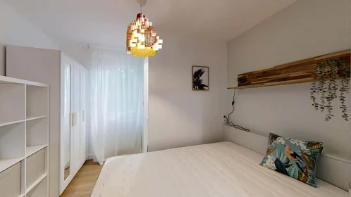 Özel oda konumu Toulouse, France, 1 10 görüntüsü