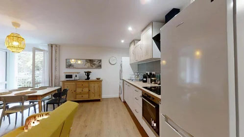 Özel oda konumu Toulouse, France, 6 16 görüntüsü