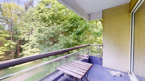 Privatzimmer in der 20 Sq. du Haut Blosne, 35200 Rennes, France, bild 11 von 21