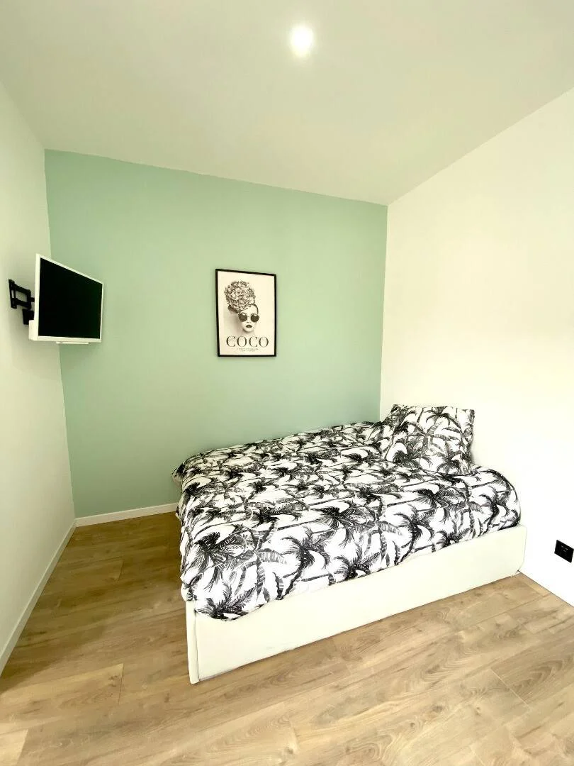 Zimmer in Studentenwohnung in  zu vermieten, voll möbliert