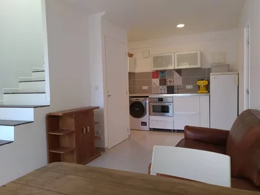 Habitación privada en Marseille, 13009, imagen 1 de 10