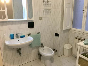 Stanza privata in Via del Ponte Rosso 13Firenze50129Italia, immagine 13 di 19