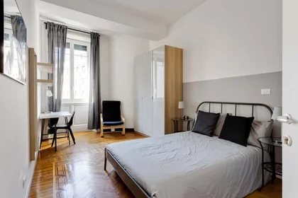 Habitación privada en Via Annibale Caretta 1, Milan. Italy, imagen 1 de 12