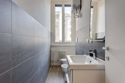 Habitación privada en Via Annibale Caretta 1, Milan. Italy, imagen 11 de 12