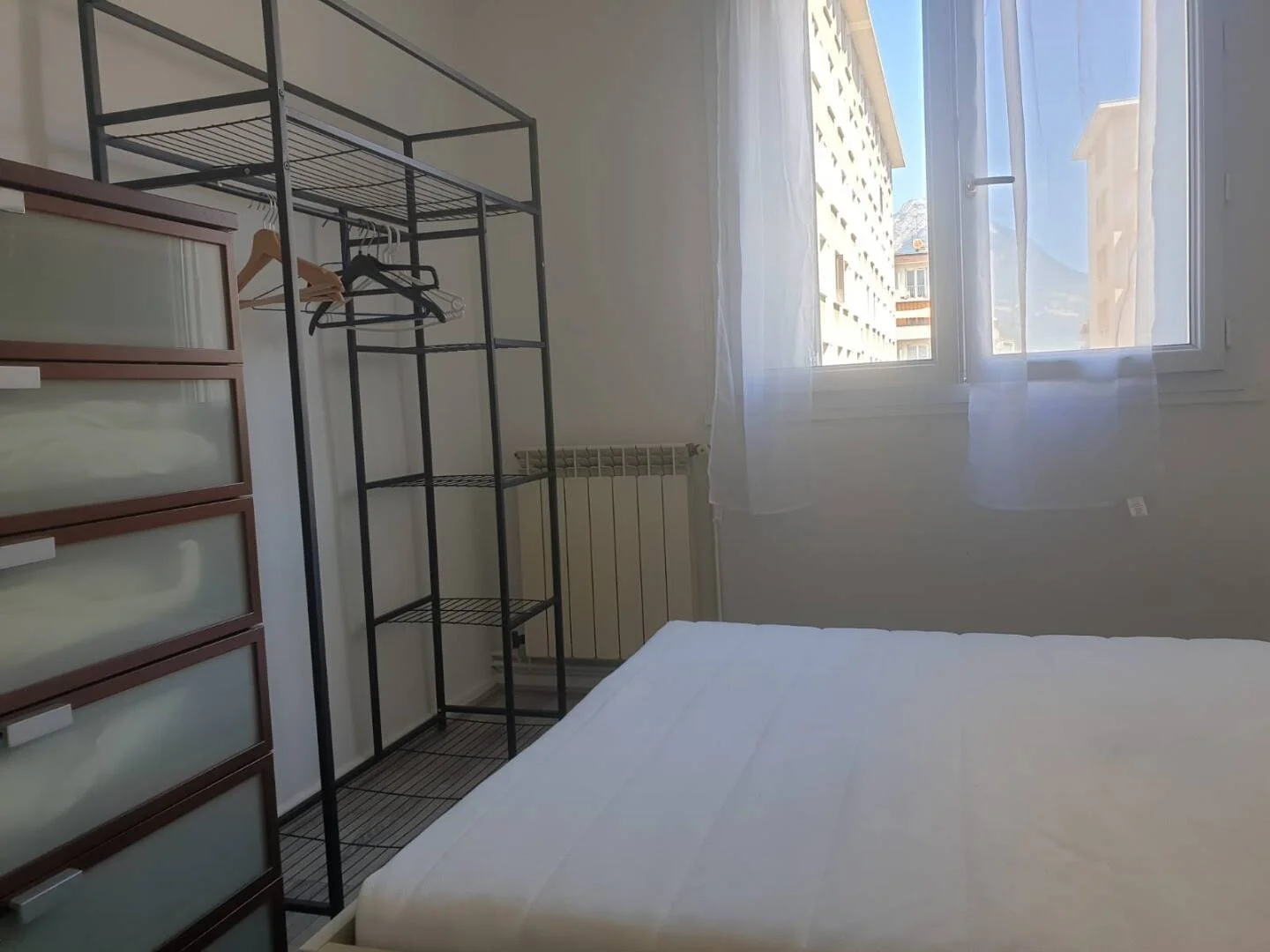 Cozy room for students available in 