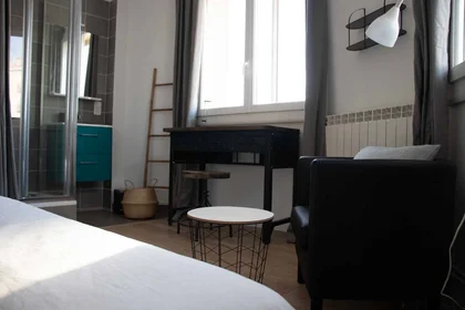 Quarto privado em Perpignan, 66000, imagem 33 de 49