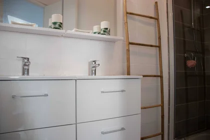 Quarto privado em Perpignan, 66000, imagem 8 de 49