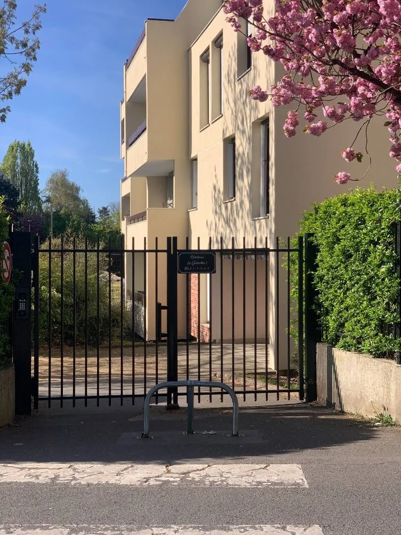Chambre d'étudiant économique avec emplacement pratique dans 