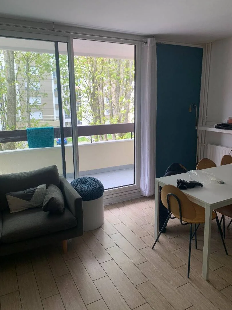 Chambre d'étudiant confortable et spacieuse dans 