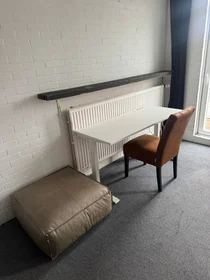 Private room at Kruisstraat, image 1 of 8