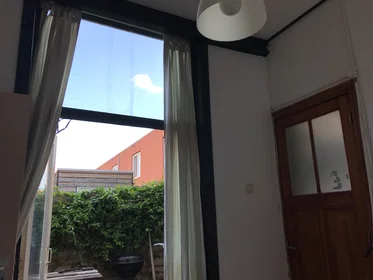 Stanza privata in De Genestetstraat, immagine 1 di 2