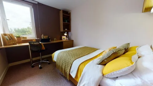 Privatzimmer in der Cross Chancellor St, Woodhouse, Leeds LS6 2TL, United Kingdom    , bild 1 von 10