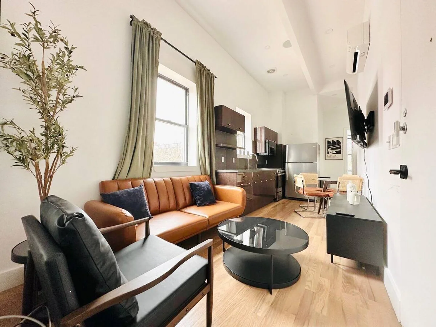104 Graham Avenue, 4, Williamsburg, Brooklyn, NY, 11206