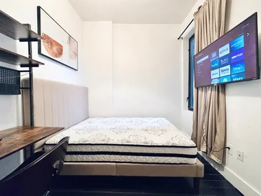 Entire place in residence at 1066 Putnam Avenue,   2R, Bedford-Stuyvesant, Brooklyn, NY, 11221, image 3 of 11
